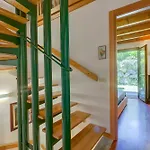 The Emerald Family Retreat - Happy Holiday home