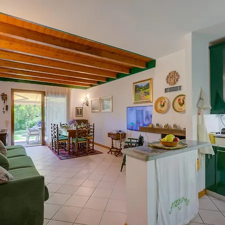 The Emerald Family Retreat With Private Garden - Happy Ferienhaus *
