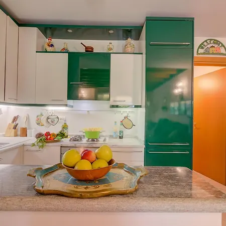 The Emerald Family Retreat With Private Garden - Happy Ferienhaus *