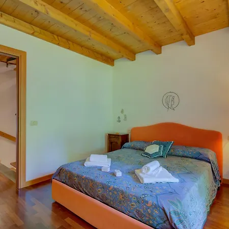 Ferienhaus The Emerald Family Retreat With Private Garden - Happy Gignese