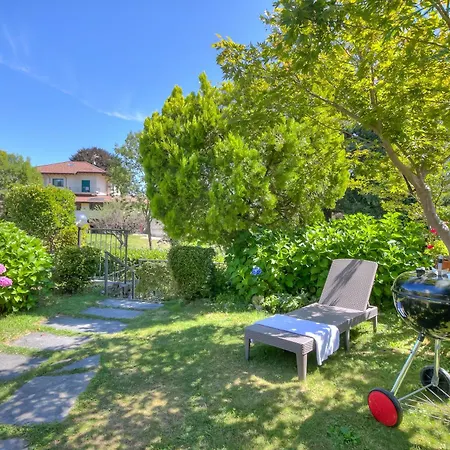 The Emerald Family Retreat With Private Garden - Happy Ferienhaus