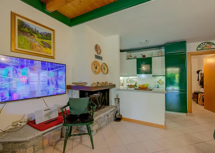 Dom wakacyjny The Emerald Family Retreat - Happy Gignese