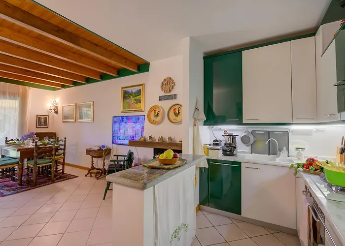 The Emerald Family Retreat - Happy * Gignese