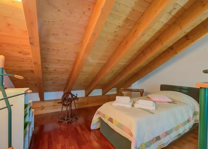 Dom wakacyjny The Emerald Family Retreat - Happy